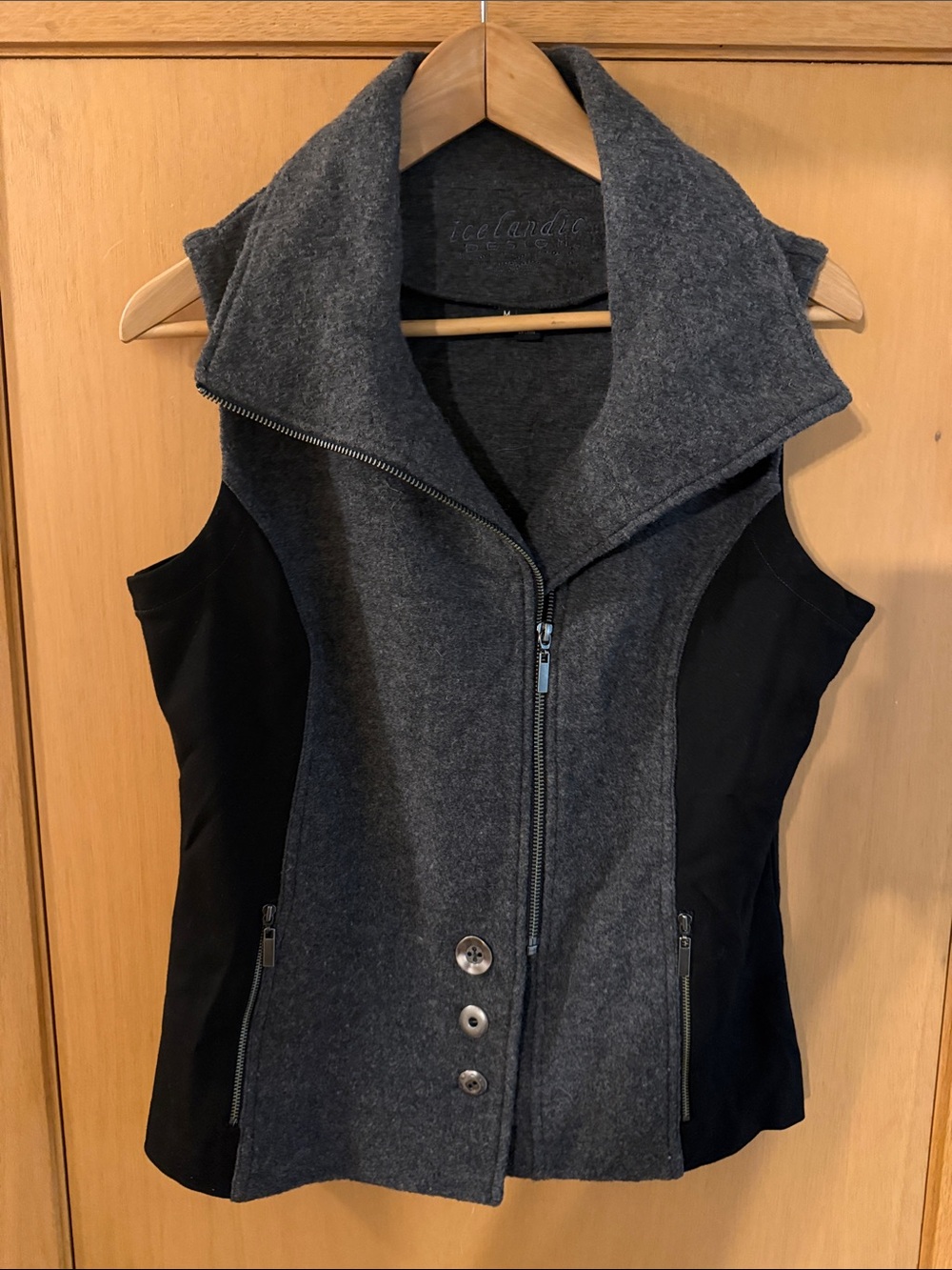 Icelandic Design Women's Wool Asymmetrical Zip Vest Gray Black Medium